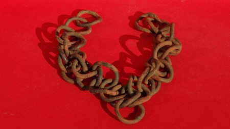 Kinband van een sjako, militaire uniformpet met klep 