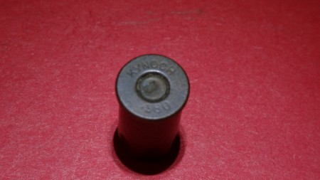 "KYNOCH .380". The cartridge is a .380 Revolver (Short) 